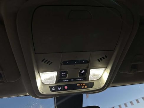 Certified 2024 GMC Terrain Denali w/ Denali Premium Package AWD/4WD image 34
