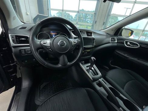 Used 2019 Nissan Sentra SV FWD image 13