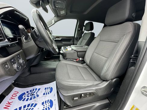 Used 2023 Chevrolet Silverado 1500 LT AWD/4WD image 9