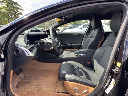 Used 2025 Lucid Air Touring AWD/4WD image 23
