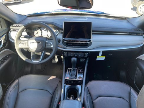 New 2026 Jeep Compass Limited image 14