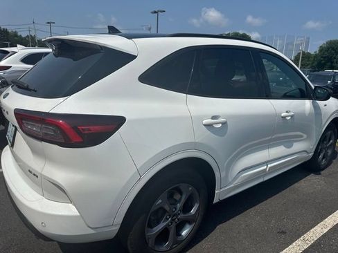 Used 2023 Ford Escape ST-Line w/ Tech Pack #1 AWD/4WD image 3