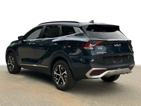 Certified 2025 Kia Sportage EX w/ EX Premium Package AWD/4WD image 22