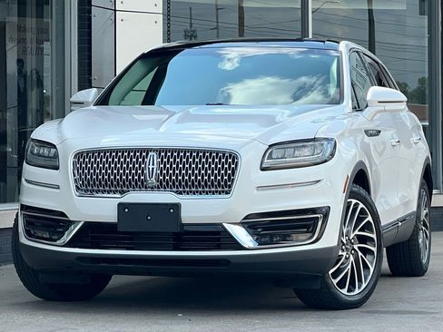 Used 2019 Lincoln Nautilus Reserve image 1