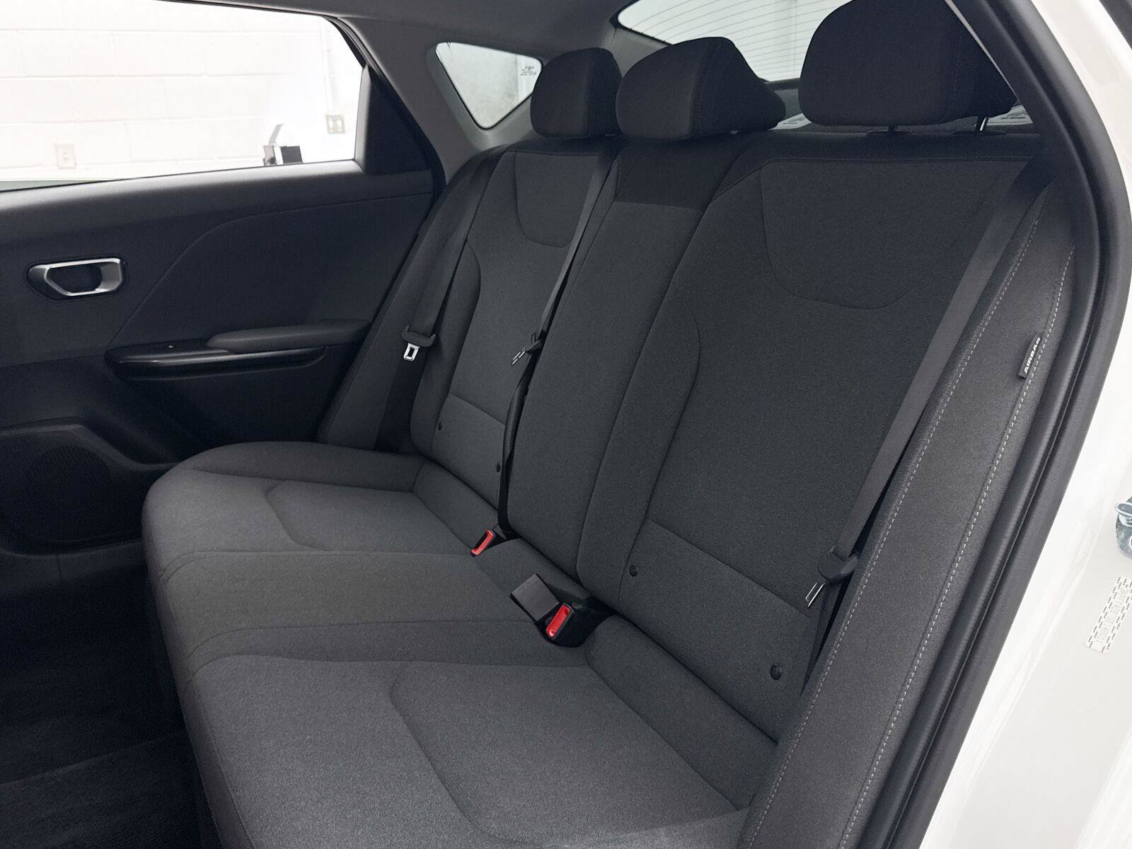 Used 2025 Kia K4 FWD image 28