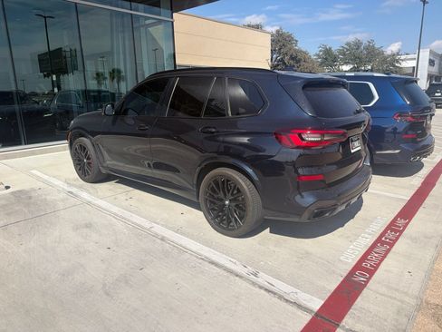 Used 2021 BMW X5 xDrive40i w/ M Sport Package AWD/4WD image 8