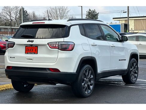 Used 2021 Jeep Compass Latitude image 5