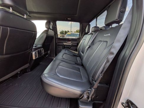 Used 2017 Ford F150 Platinum w/ Equipment Group 701A Luxury AWD/4WD image 24