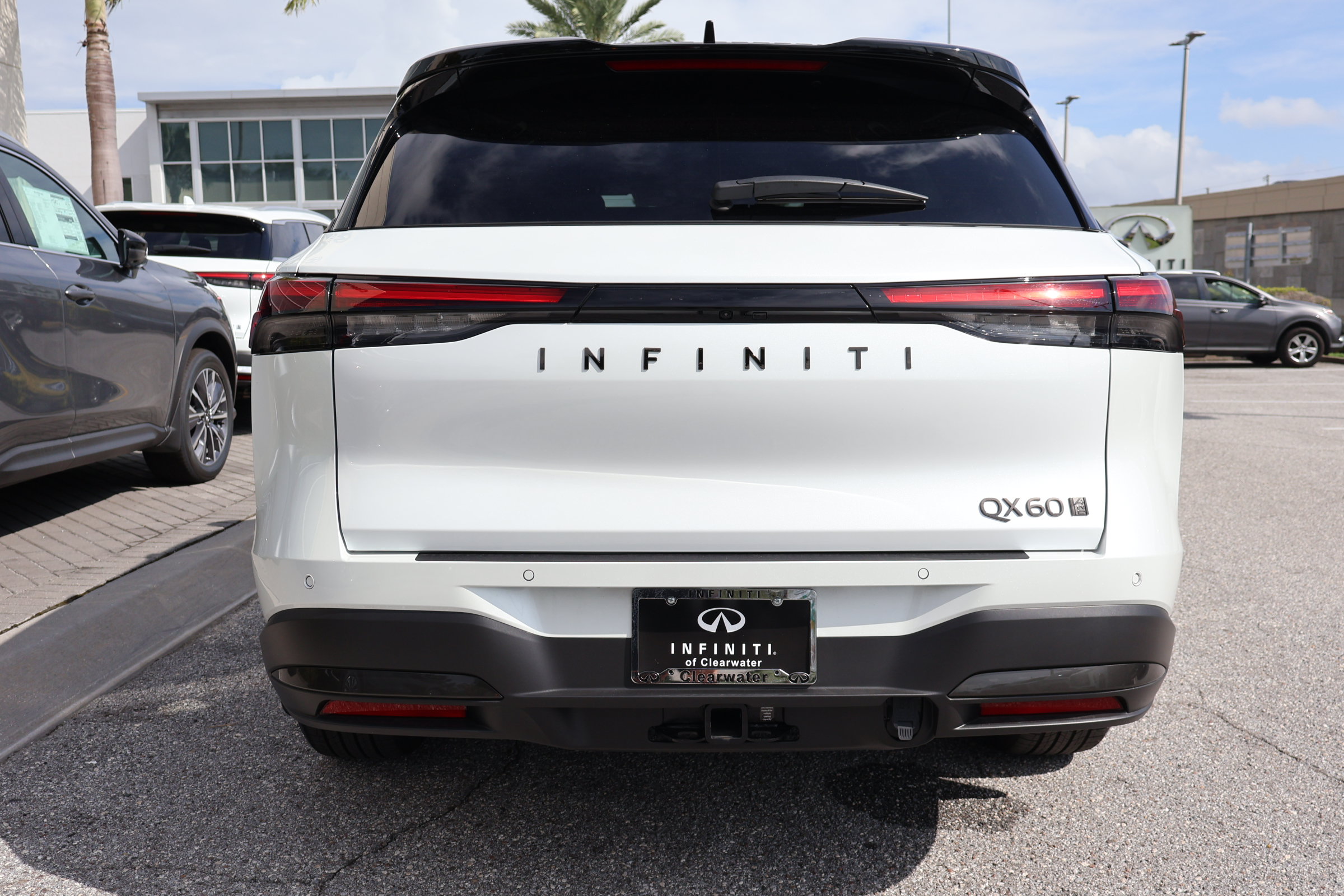 Certified 2026 INFINITI QX60 Autograph w/ Dark Cargo Package AWD/4WD image 8