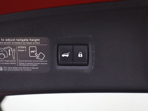 Used 2025 INFINITI QX55 Sensory image 18