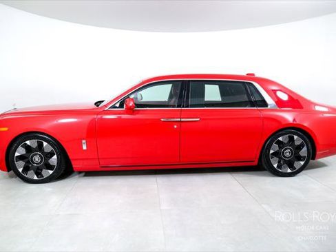 Certified 2024 Rolls-Royce Phantom Extended Wheelbase w/ The Phantom Package image 3