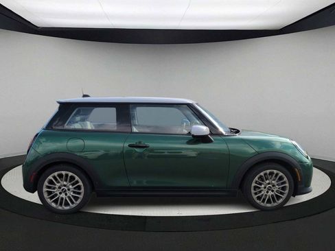 Certified 2025 MINI Cooper S image 9