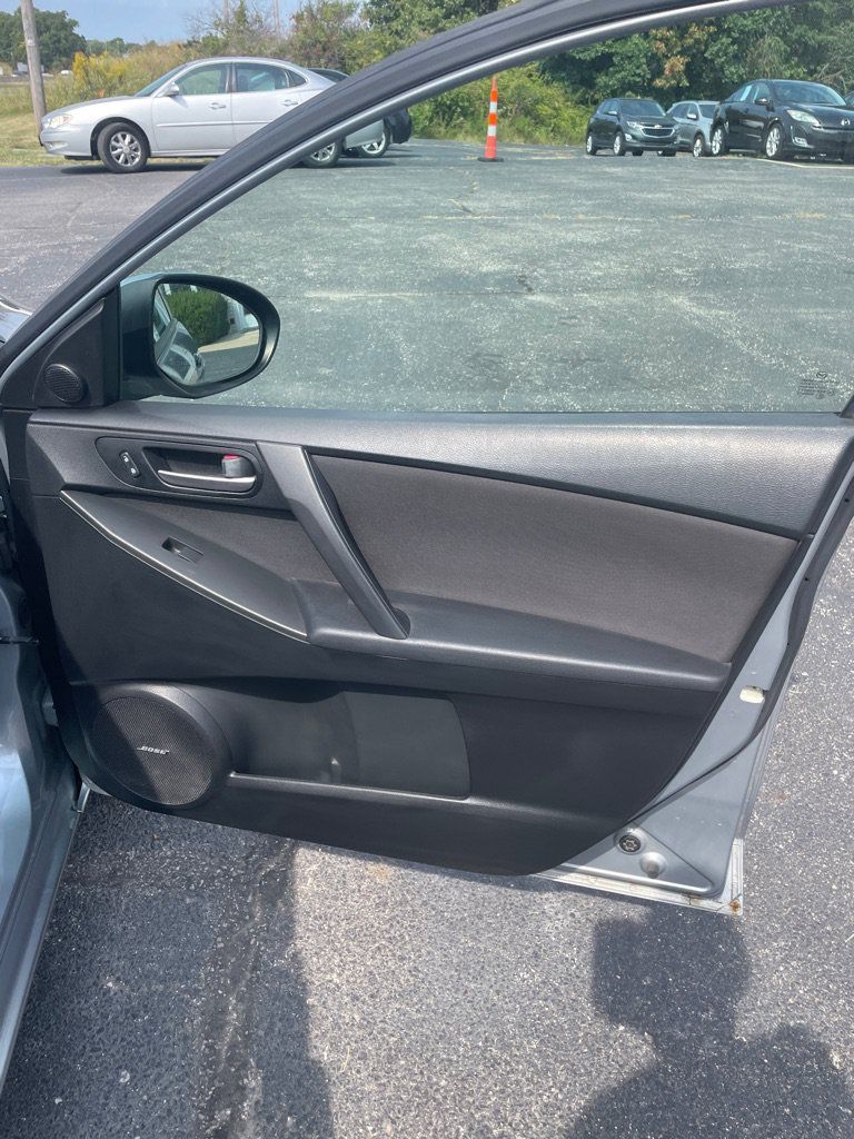 Used 2012 MAZDA MAZDA3 i Touring FWD image 22