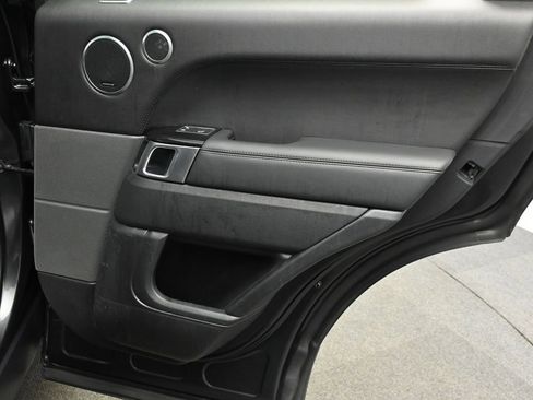 Used 2020 Land Rover Range Rover Sport HST image 17