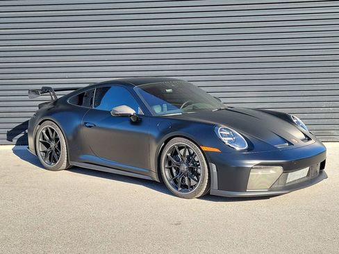 Certified 2025 Porsche 911 GT3 image 9