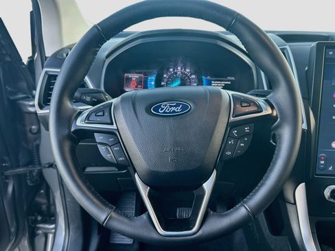 Certified 2024 Ford Edge SEL w/ Convenience Package AWD/4WD image 11