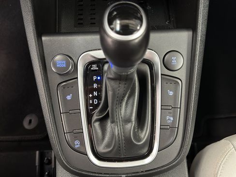 Used 2022 Hyundai Kona Limited AWD/4WD image 23