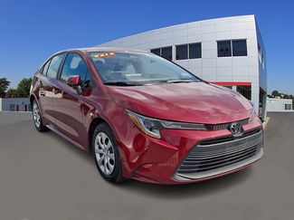 Used 2025 Toyota Corolla LE FWD video 1