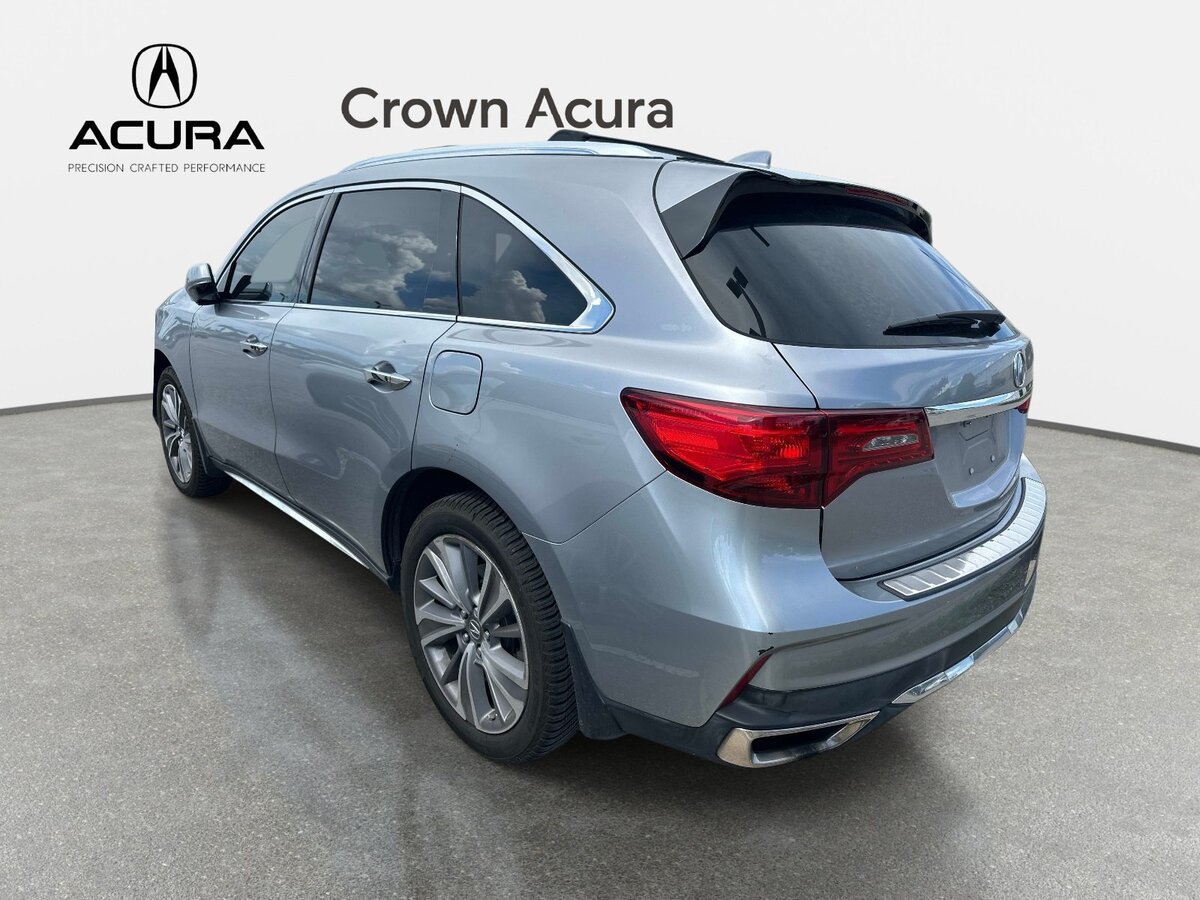 Used 2017 Acura MDX w/ Technology Package FWD image 2