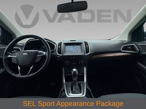 Used 2018 Ford Edge SEL w/ Equipment Group 201A AWD/4WD image 3