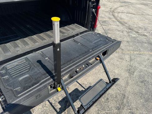 Certified 2022 Ford F150 Lariat w/ Equipment Group 502A High AWD/4WD image 17