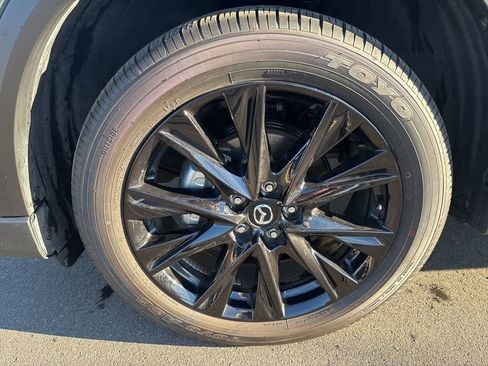 Used 2025 MAZDA CX-5 Carbon Edition image 12