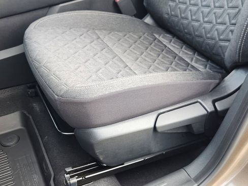 New 2026 Nissan Kicks SV FWD image 17