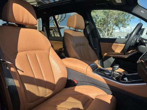 Used 2021 BMW X5 xDrive45e w/ M Sport Package image 15