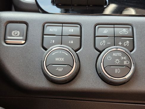 New 2026 Chevrolet Silverado 1500 High Country image 14