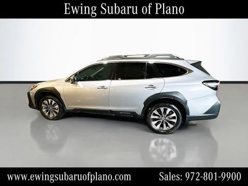 Used 2025 Subaru Outback Touring XT AWD/4WD image 4