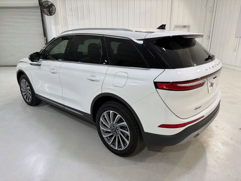 Used 2024 Lincoln Corsair Reserve image 25