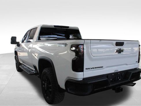 Used 2025 Chevrolet Silverado 2500 LT w/ Trail Boss Package AWD/4WD image 13