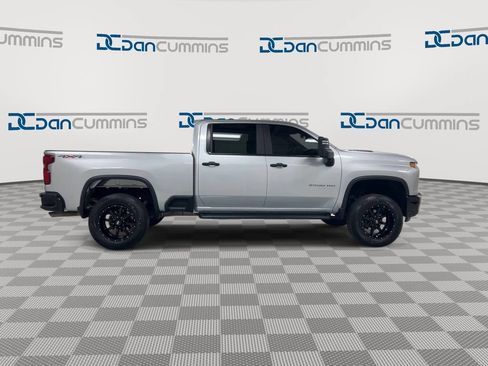 Used 2023 Chevrolet Silverado 2500 Custom w/ Custom Convenience Package AWD/4WD image 9