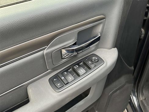 Used 2018 RAM 1500 Big Horn image 18