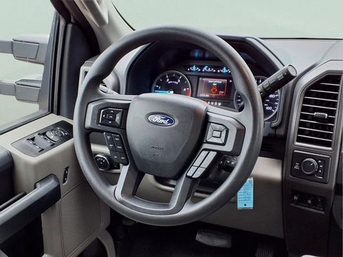 Used 2022 Ford F350 XL w/ Power Equipment Group AWD/4WD image 14
