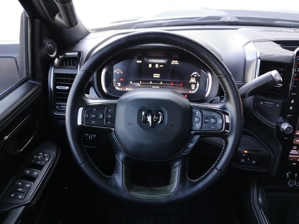 Used 2025 RAM 3500 Limited AWD/4WD image 21