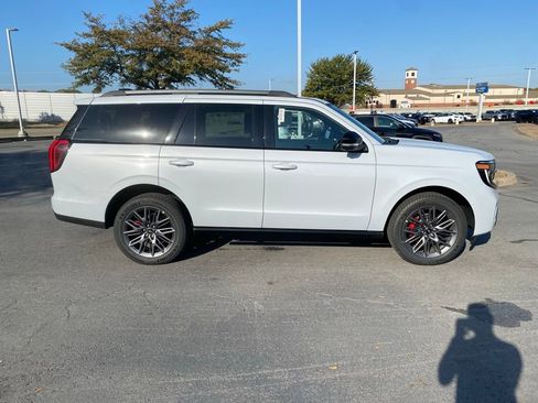 New 2025 Ford Expedition Platinum w/ Stealth Performance Package image 8