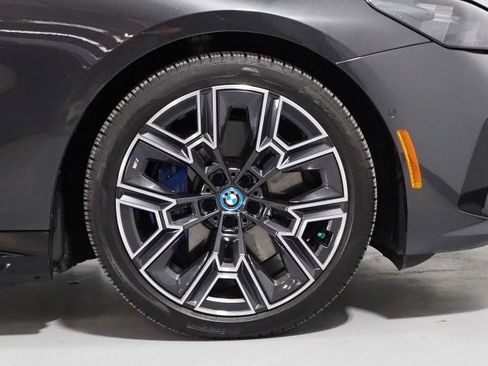 Used 2025 BMW i5 eDrive40i w/ M Sport Package image 57