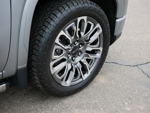 Used 2023 GMC Sierra 1500 Denali Ultimate image 9