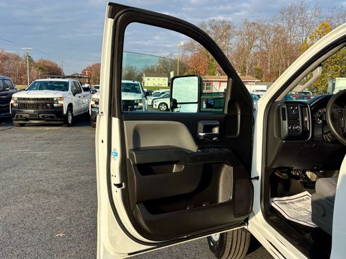 Used 2019 GMC Sierra 2500 4x4 Double Cab w/ Sierra Convenience Package image 13