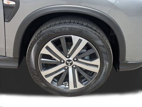 Used 2025 Mitsubishi Outlander Sport ES AWD/4WD image 11