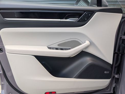 New 2026 Porsche Macan Electric RWD image 14