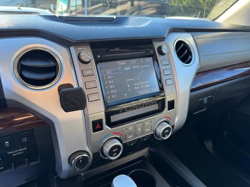 Used 2015 Toyota Tundra Limited w/ Limited Premium Package image 15