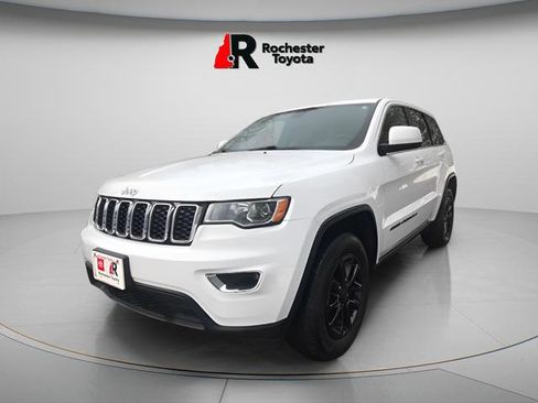 Used 2022 Jeep Grand Cherokee Laredo X AWD/4WD image 7