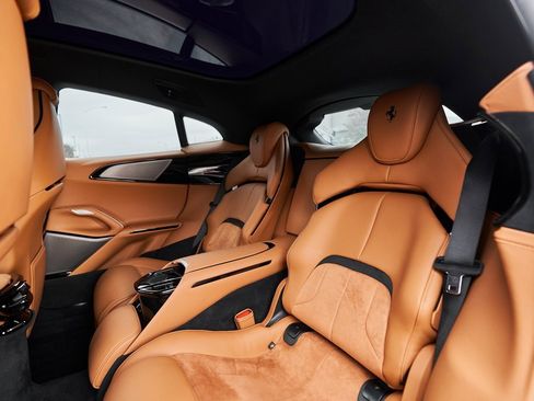 Used 2025 Ferrari Purosangue image 51