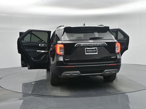 Used 2024 Ford Explorer XLT w/ Equipment Group 202A image 35