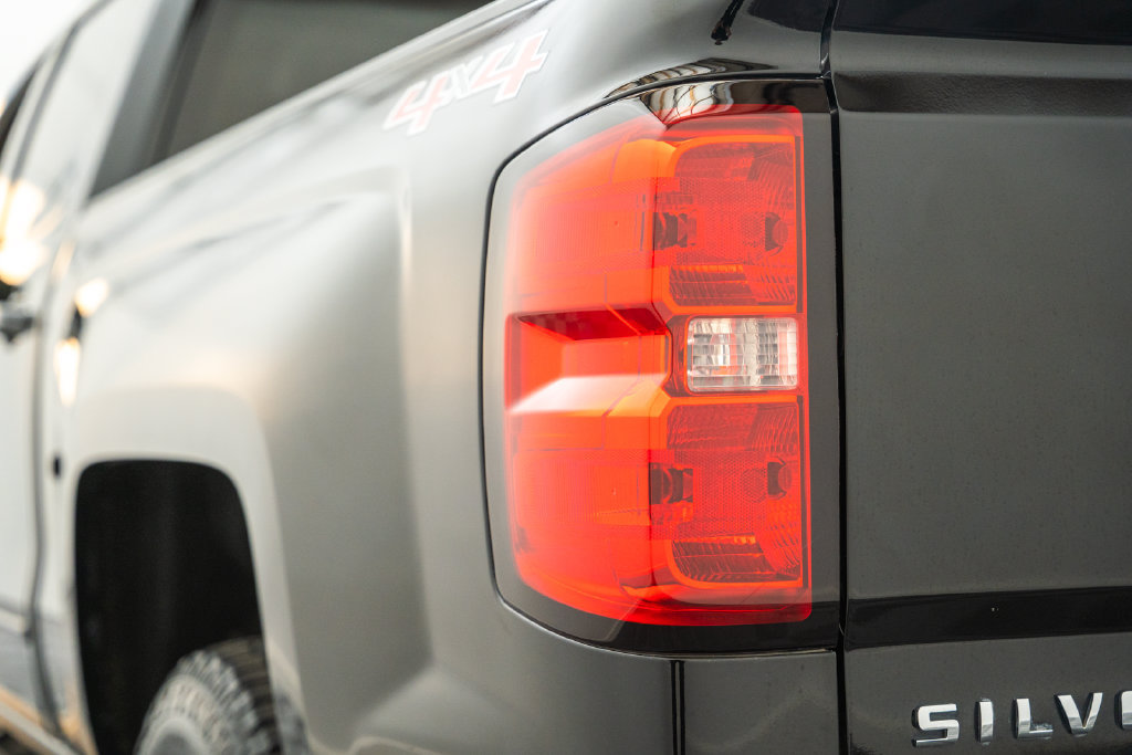 Used 2017 Chevrolet Silverado 1500 LT w/ All Star Edition AWD/4WD image 8