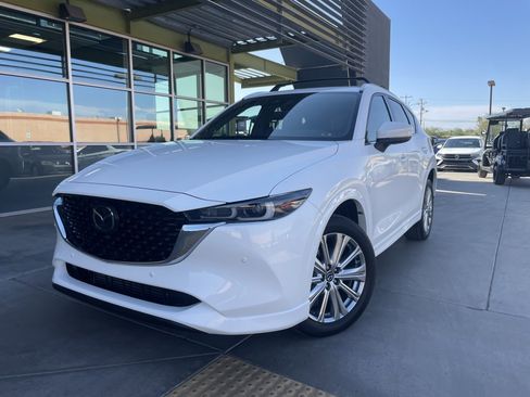 Used 2022 MAZDA CX-5 Signature image 2