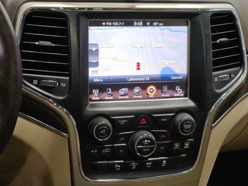 Used 2014 Jeep Grand Cherokee Overland AWD/4WD image 6