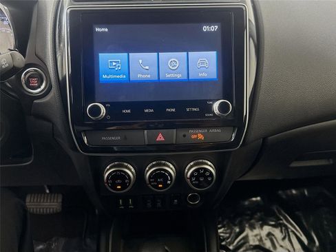 Used 2024 Mitsubishi Outlander Sport SE image 8